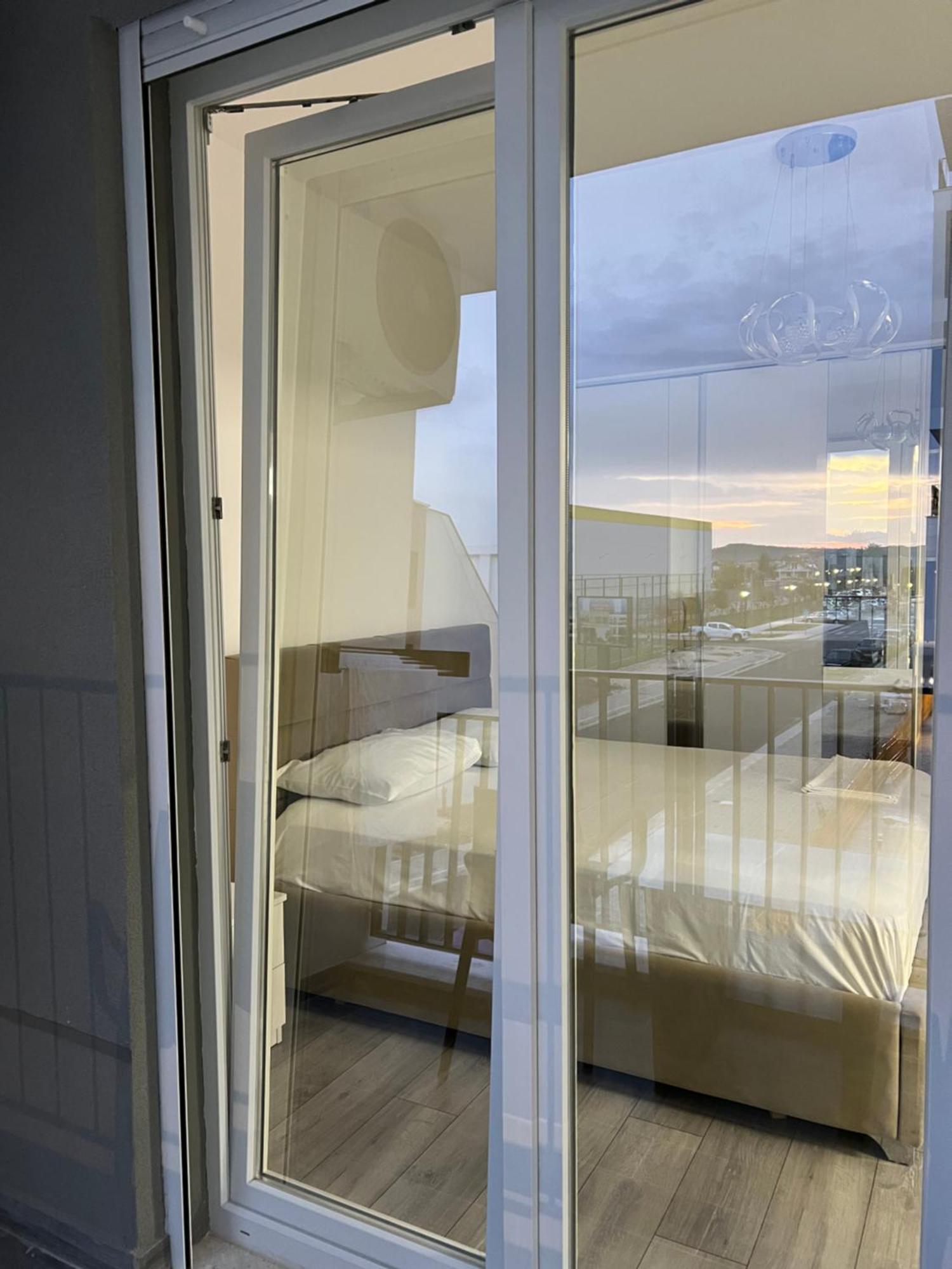Bratti'S Apartment Near Tirana Center And Mother Teresa Airport Екстер'єр фото