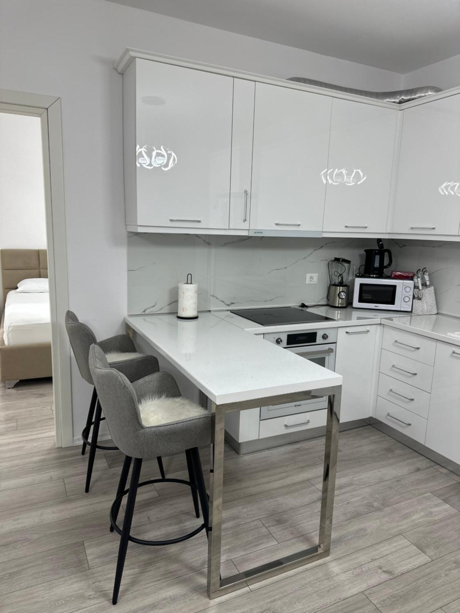 Bratti'S Apartment Near Tirana Center And Mother Teresa Airport Екстер'єр фото