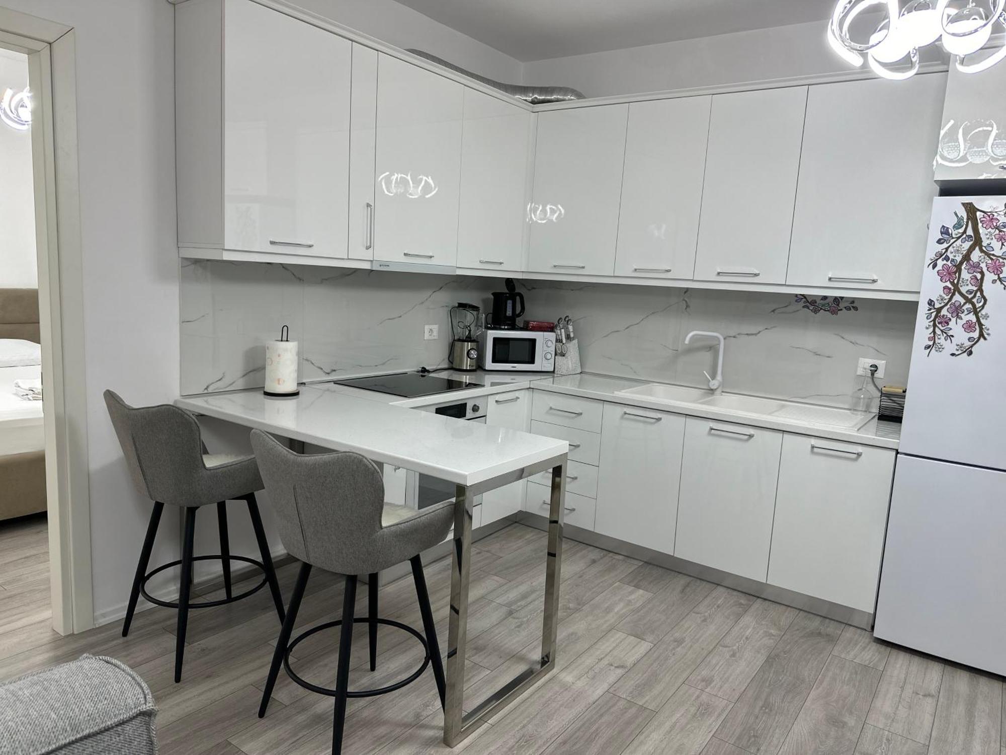 Bratti'S Apartment Near Tirana Center And Mother Teresa Airport Екстер'єр фото